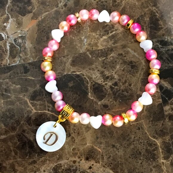 Handmade Personalized Stretch Pearl Bracelet -Choose Letter - Picture 2 of 7